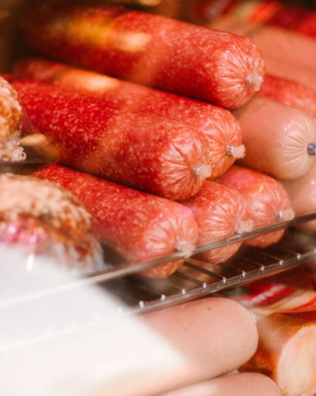Ambachtelijke worsten van dichtbij bij Lekker Eten Almere Buiten